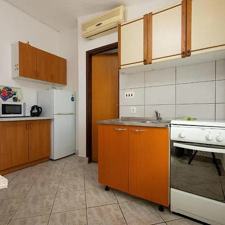 Apartment Stunning In With Kitchen