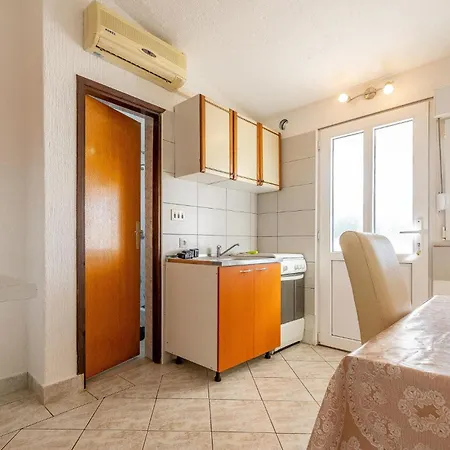 Apartment Stunning In With Kitchen