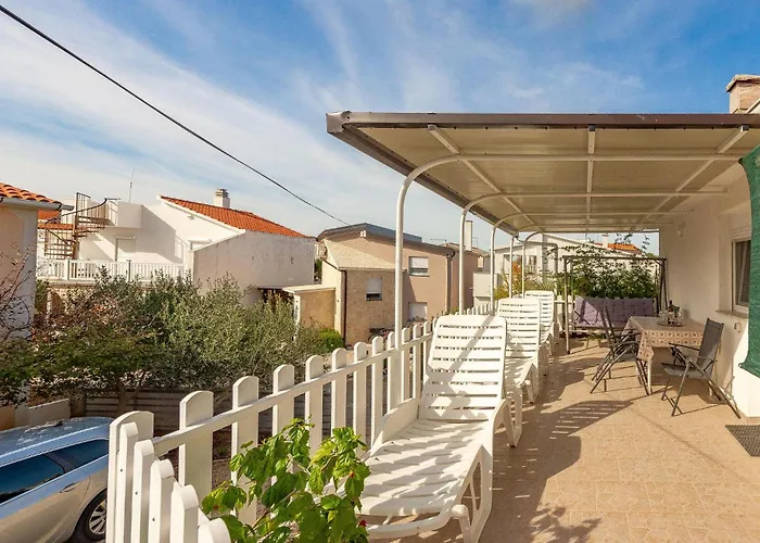 2 Bedroom Pet Friendly In Vir