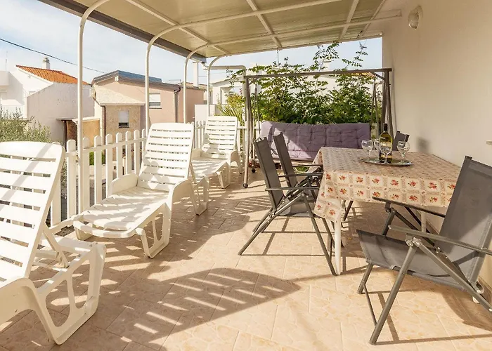 2 Bedroom Pet Friendly In